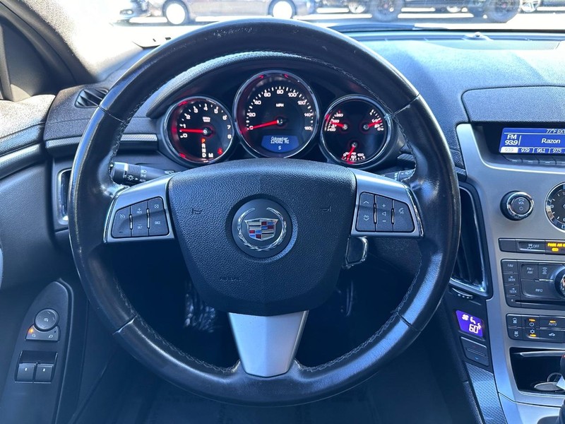 Cadillac CTS Coupe Vehicle Full-screen Gallery Image 19