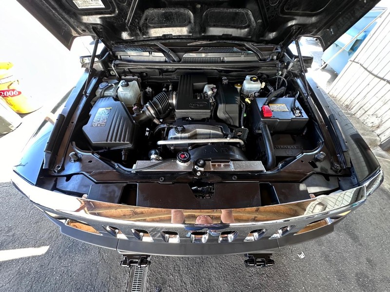 HUMMER H3 Vehicle Full-screen Gallery Image 31