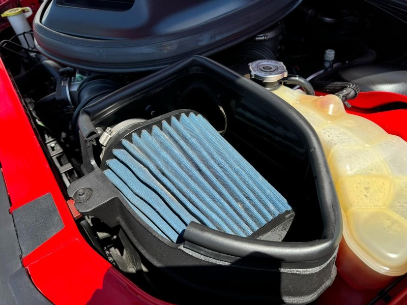 Dodge Challenger Vehicle Full-screen Gallery Image 35