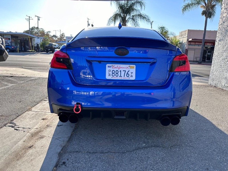 Subaru WRX Vehicle Full-screen Gallery Image 4