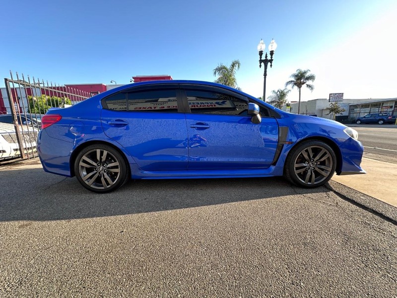 Subaru WRX Vehicle Full-screen Gallery Image 6