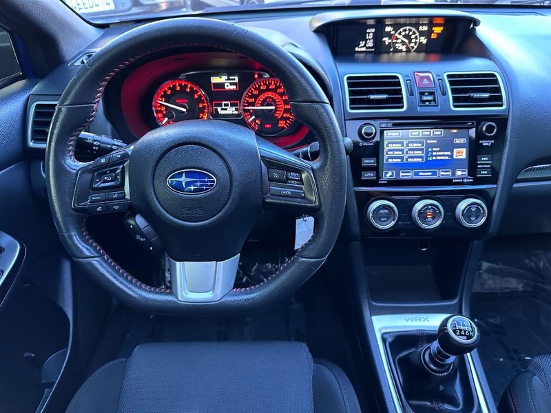 Subaru WRX Vehicle Full-screen Gallery Image 19
