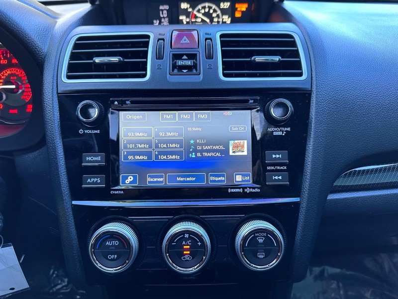 Subaru WRX Vehicle Full-screen Gallery Image 22