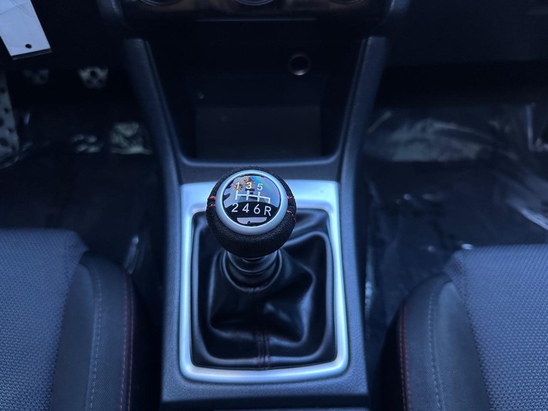 Subaru WRX Vehicle Full-screen Gallery Image 23