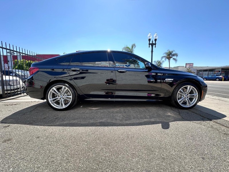 BMW 5 Series Gran Turismo Vehicle Full-screen Gallery Image 6