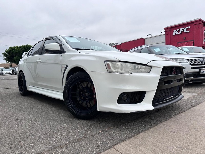 Mitsubishi Lancer Vehicle Full-screen Gallery Image 6