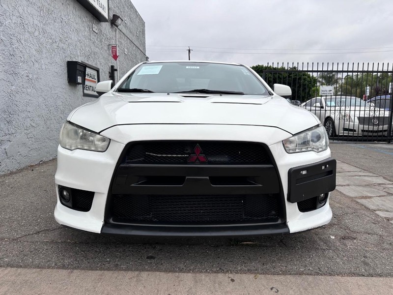 Mitsubishi Lancer Vehicle Full-screen Gallery Image 7