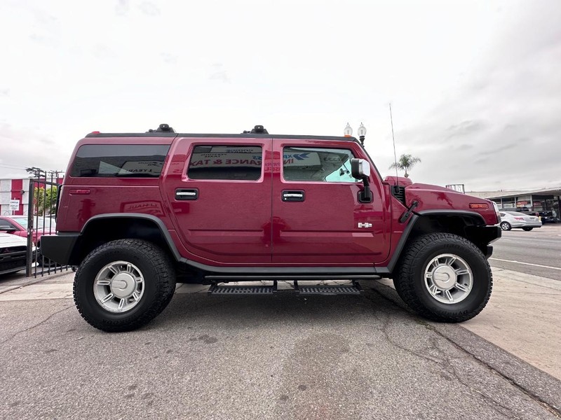 HUMMER H2 Vehicle Full-screen Gallery Image 6