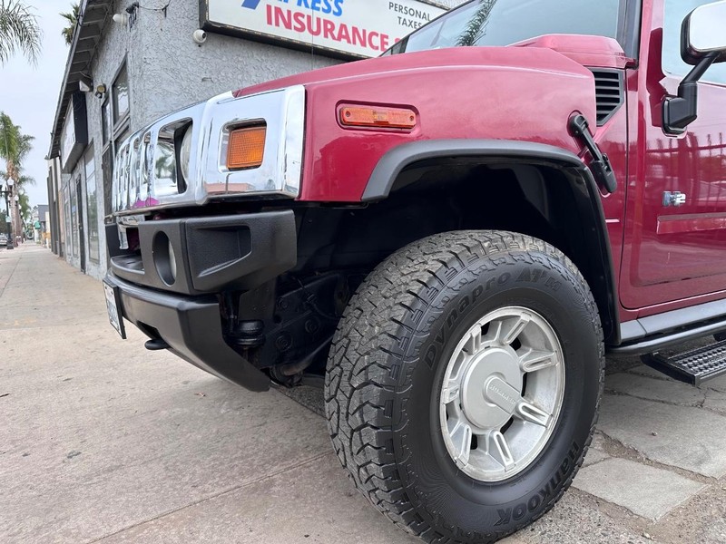 HUMMER H2 Vehicle Full-screen Gallery Image 9
