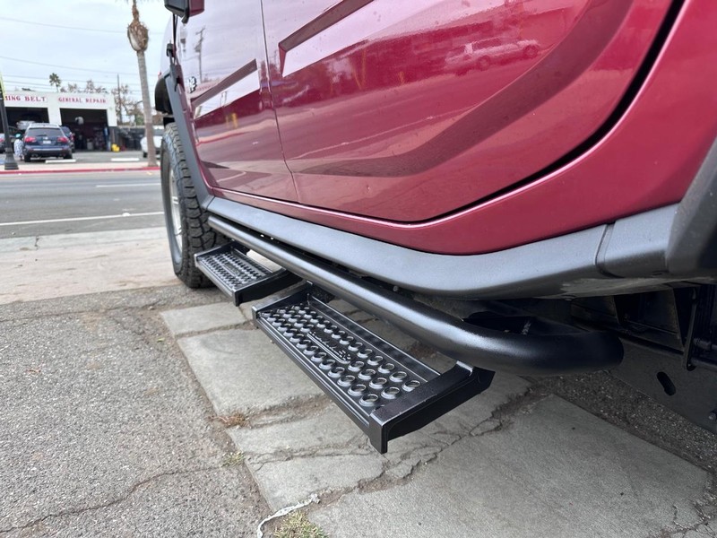 HUMMER H2 Vehicle Full-screen Gallery Image 12