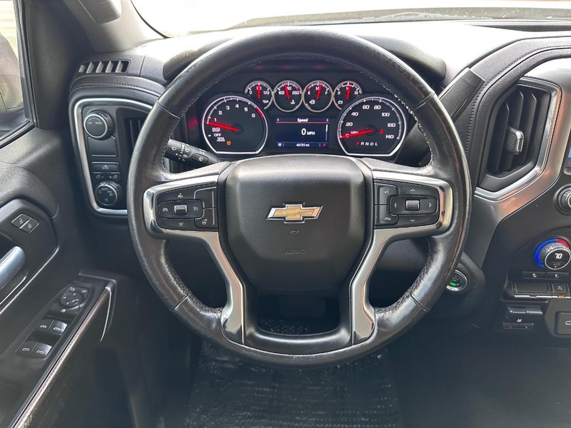 Chevrolet Silverado 1500 Vehicle Full-screen Gallery Image 20