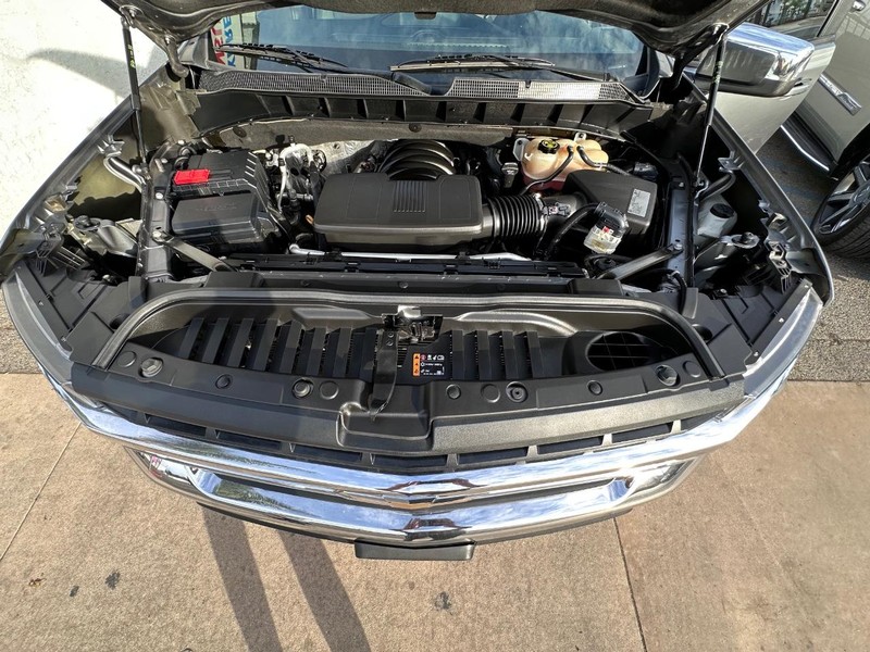 Chevrolet Silverado 1500 Vehicle Full-screen Gallery Image 30