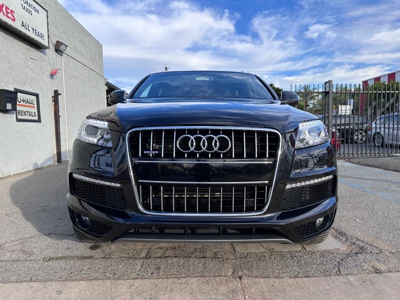 Audi Q7 Vehicle Full-screen Gallery Image 8