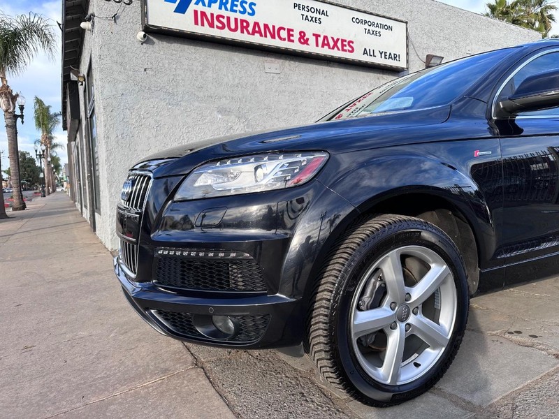 Audi Q7 Vehicle Full-screen Gallery Image 9