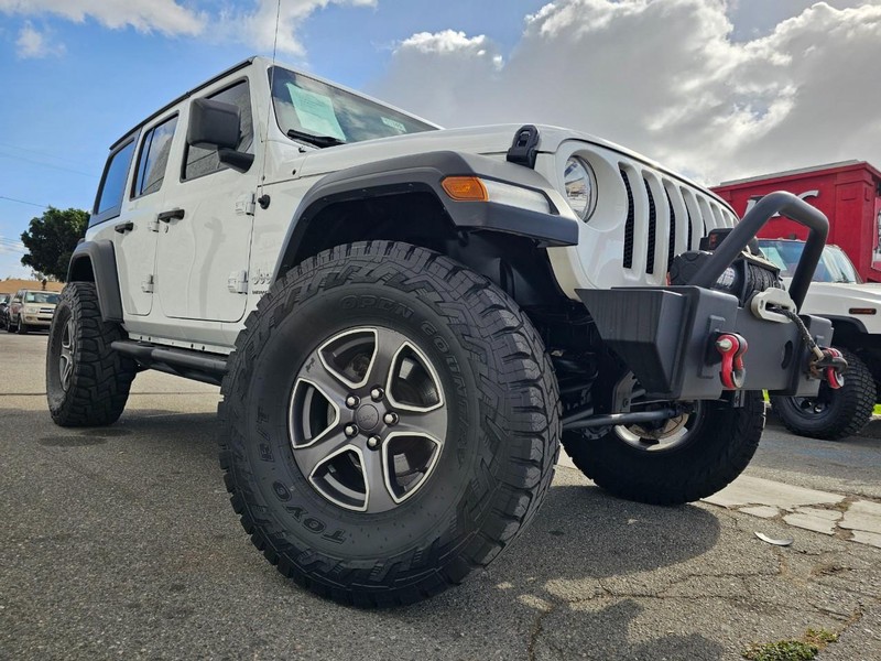 Jeep Wrangler Unlimited Vehicle Full-screen Gallery Image 7