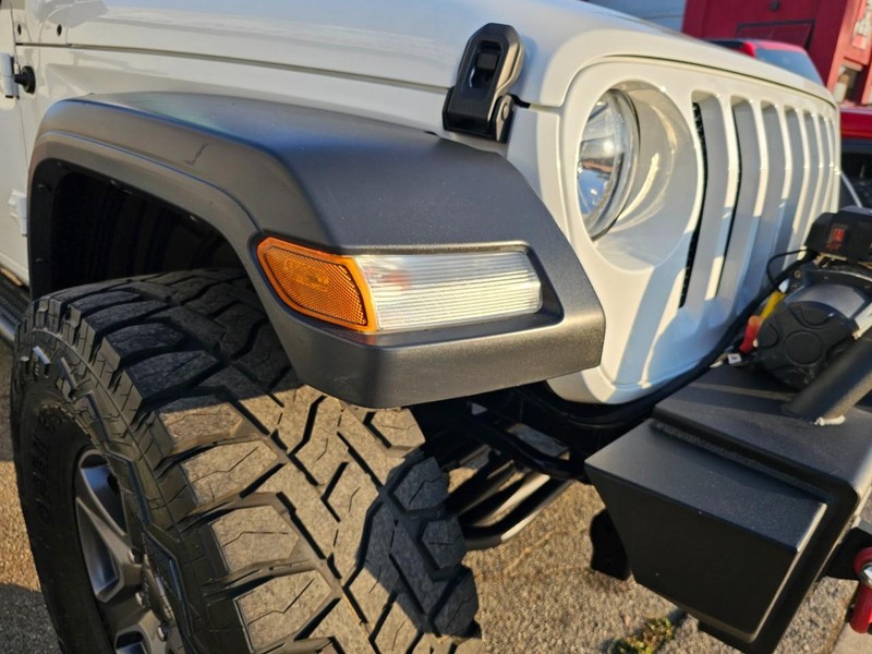 Jeep Wrangler Unlimited Vehicle Full-screen Gallery Image 13