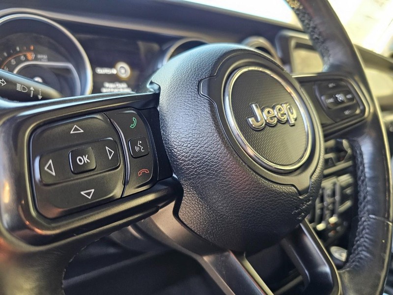 Jeep Wrangler Unlimited Vehicle Full-screen Gallery Image 18