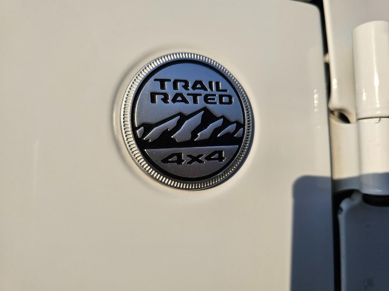 Jeep Wrangler Unlimited Vehicle Full-screen Gallery Image 28