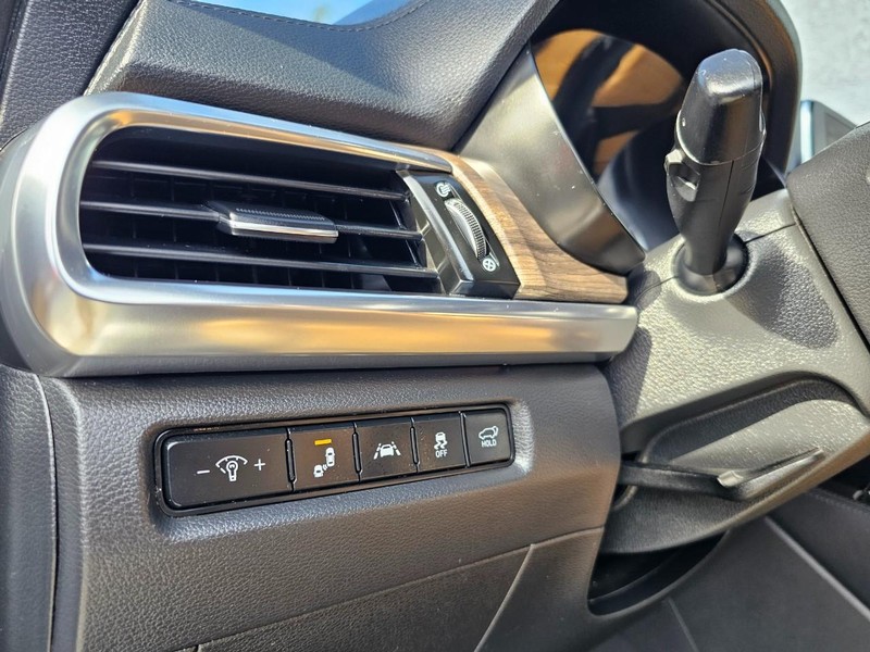Kia Telluride Vehicle Full-screen Gallery Image 16