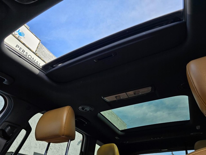 Kia Telluride Vehicle Full-screen Gallery Image 30