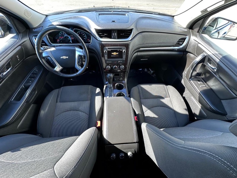 Chevrolet Traverse Vehicle Full-screen Gallery Image 18