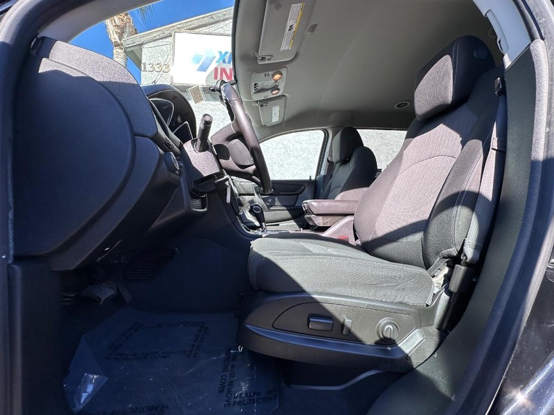 Chevrolet Traverse Vehicle Full-screen Gallery Image 26