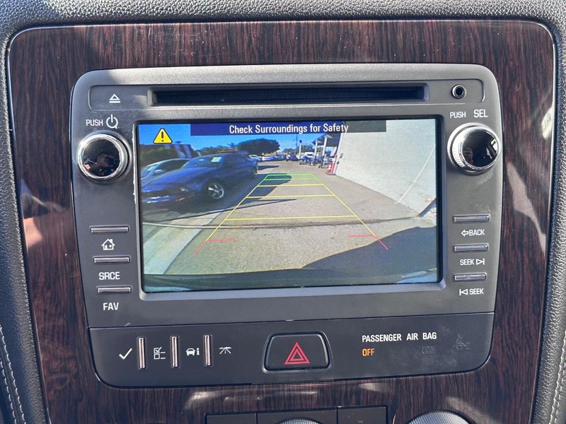 Chevrolet Traverse Vehicle Full-screen Gallery Image 31