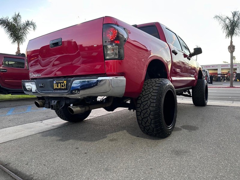 Toyota Tundra 2WD Truck Vehicle Full-screen Gallery Image 5