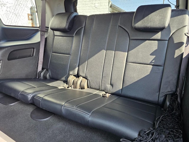 Chevrolet Tahoe Vehicle Full-screen Gallery Image 21