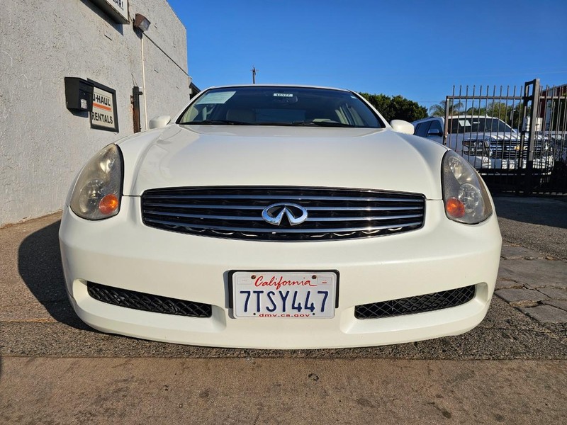 INFINITI G35 Coupe Vehicle Full-screen Gallery Image 7