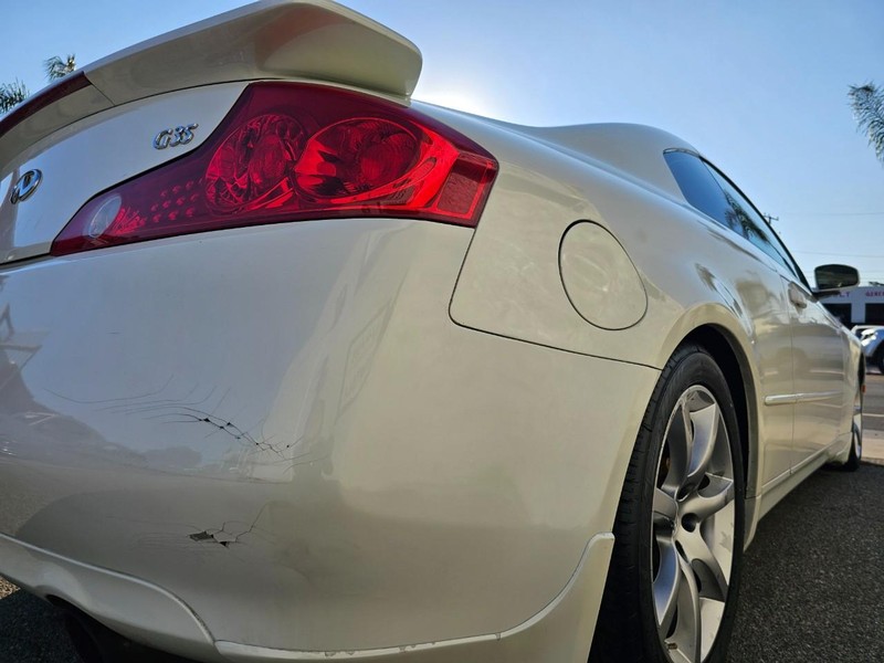 INFINITI G35 Coupe Vehicle Full-screen Gallery Image 11