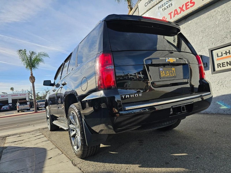Chevrolet Tahoe Vehicle Full-screen Gallery Image 3