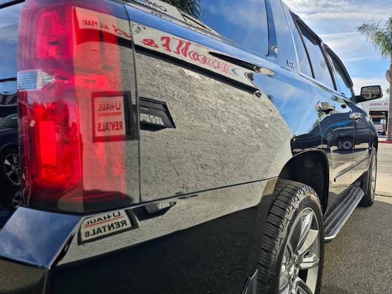 Chevrolet Tahoe Vehicle Full-screen Gallery Image 11