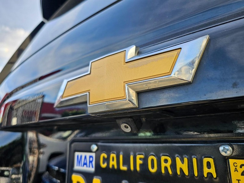 Chevrolet Tahoe Vehicle Full-screen Gallery Image 13