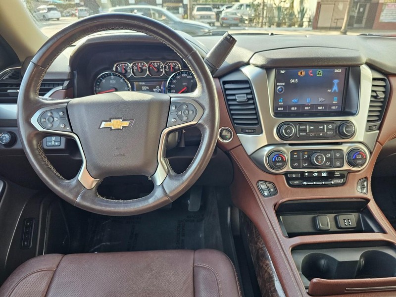 Chevrolet Tahoe Vehicle Full-screen Gallery Image 23