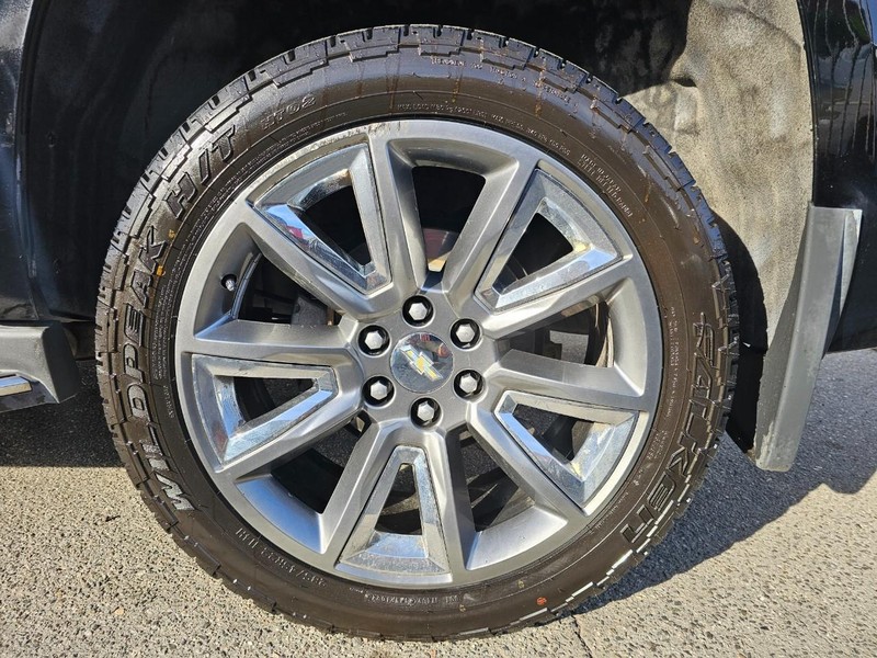 Chevrolet Tahoe Vehicle Full-screen Gallery Image 35