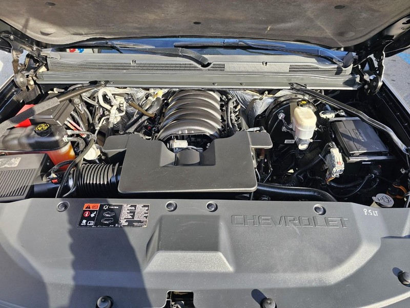 Chevrolet Tahoe Vehicle Full-screen Gallery Image 38