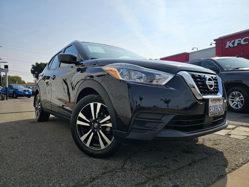Nissan Kicks Vehicle Full-screen Gallery Image 6