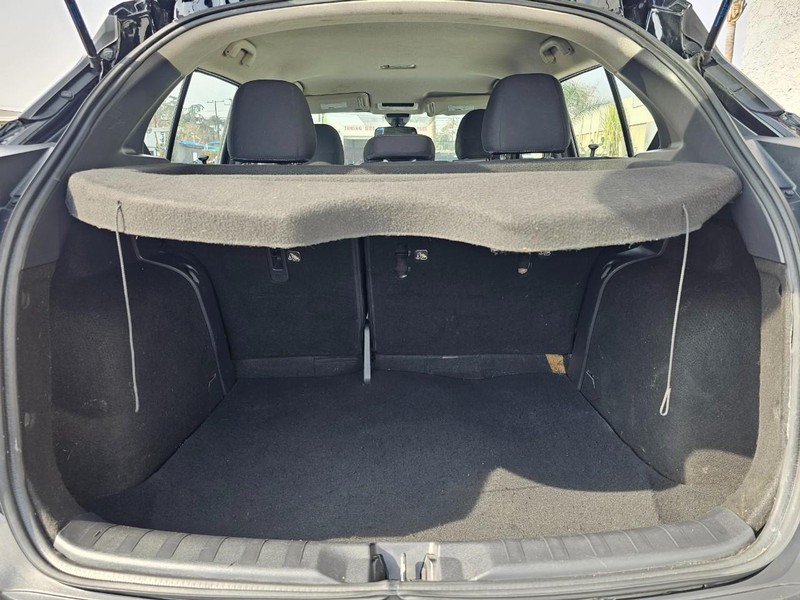 Nissan Kicks Vehicle Full-screen Gallery Image 29
