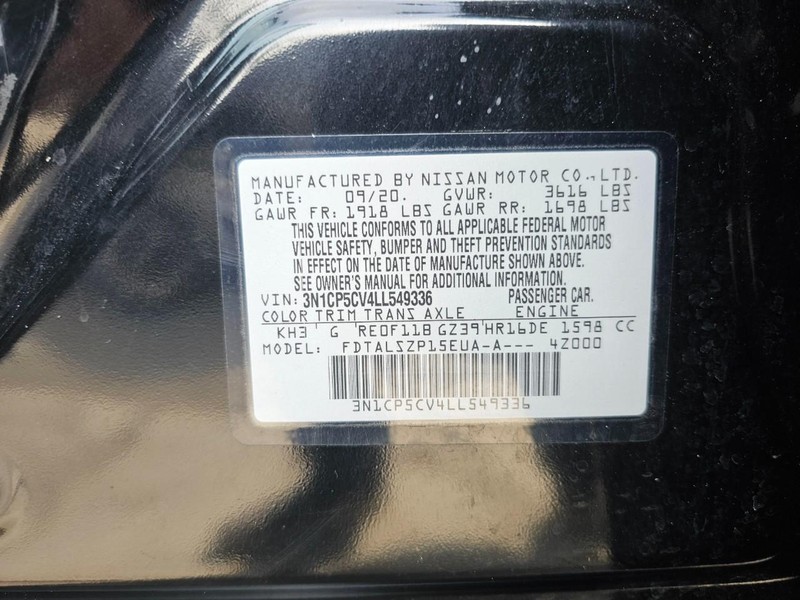 Nissan Kicks Vehicle Full-screen Gallery Image 32
