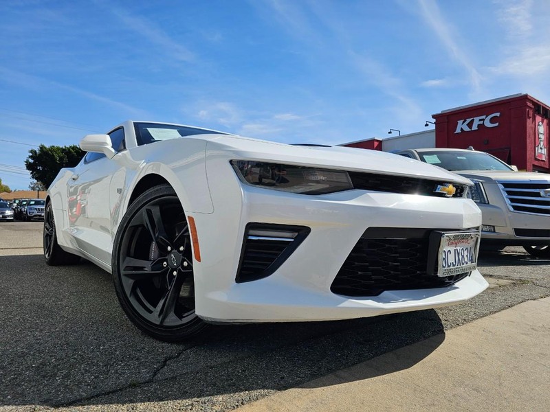 Chevrolet Camaro Vehicle Full-screen Gallery Image 6