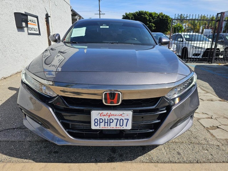 Honda Accord Sedan Vehicle Full-screen Gallery Image 7