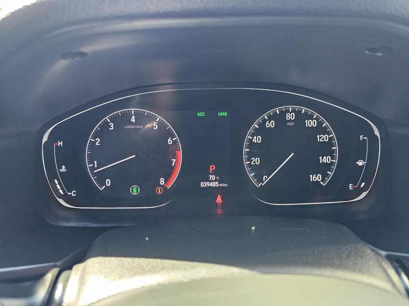 Honda Accord Sedan Vehicle Full-screen Gallery Image 29
