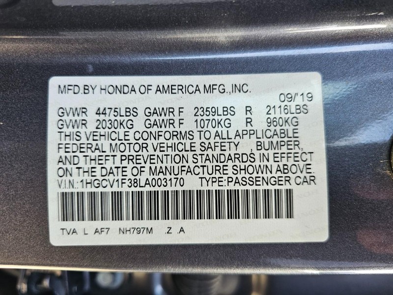 Honda Accord Sedan Vehicle Full-screen Gallery Image 35