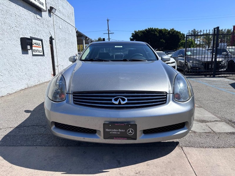 INFINITI G35 Coupe Vehicle Full-screen Gallery Image 8