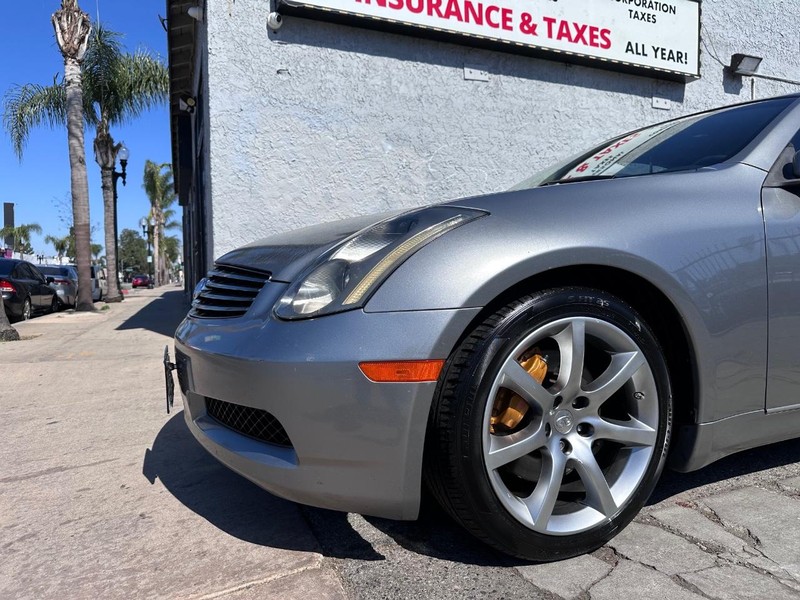 INFINITI G35 Coupe Vehicle Full-screen Gallery Image 9