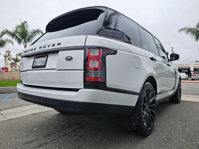 Land Rover Range Rover Vehicle Full-screen Gallery Image 5