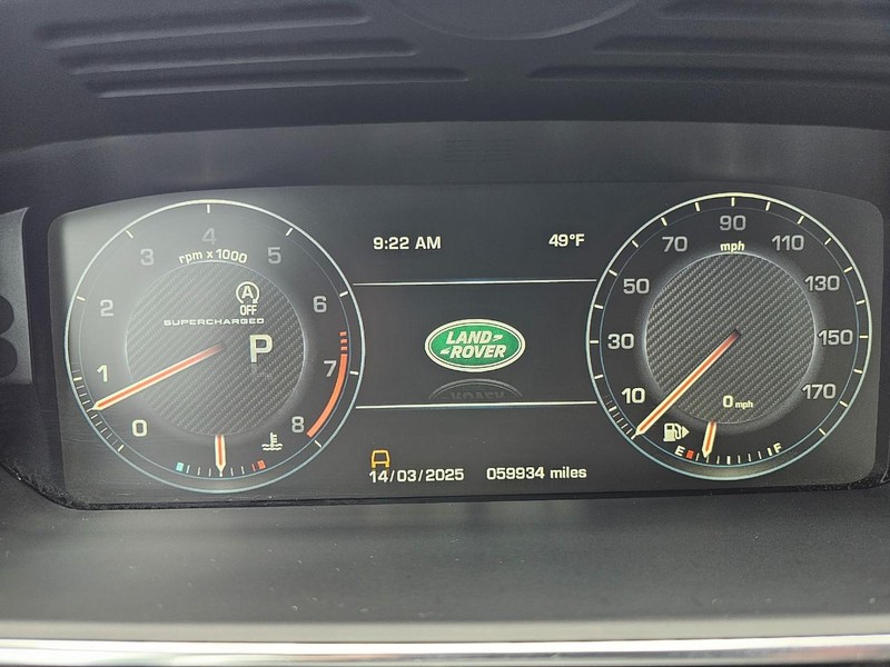 Land Rover Range Rover Vehicle Full-screen Gallery Image 19