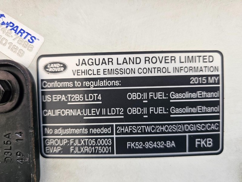 Land Rover Range Rover Vehicle Full-screen Gallery Image 39