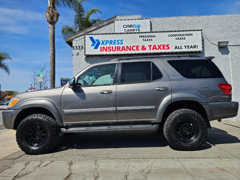 Toyota Sequoia Vehicle Full-screen Gallery Image 2
